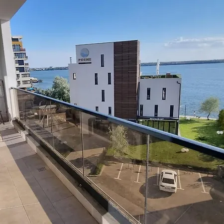Tower * Mamaia